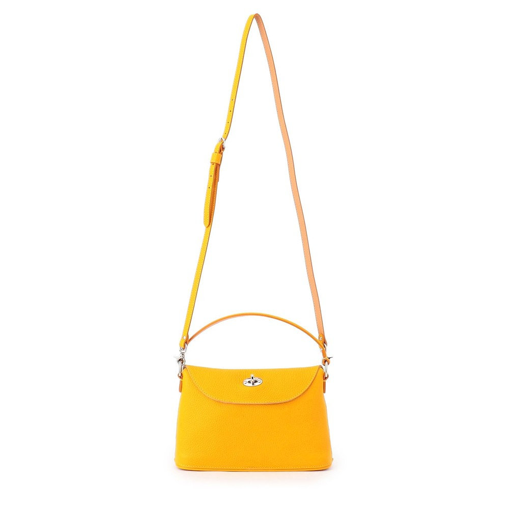 幅23cm、高さ15cm、マチ8cm、重さ300g