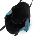 ファスナー付きポケット×1