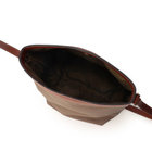 シンプルさを追求した1層構造のメインコンパートメント