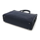 ボトムには耐久性を向上させる底鋲が付属