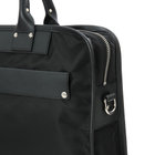 Dカンに別売りショルダーストラップを取り付け可能