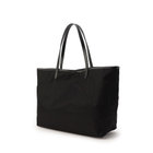 手持ち肩掛けしやすい長さのハンドル