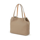 内側に付属したストラップでヘキサゴン型にアレンジ可能