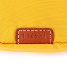 Felisiの代表的なデザインであるイタリアンレザーとナイロンのコンビネーション