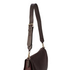 素材にこだわり、シュリンクレザーとバケッタレザーを贅沢に使用