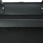 Felisiを象徴するイタリア製ナイロンとバケッタレザーのコンビネーション