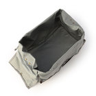 開口部は4方向に開閉可能。メイン室はシンプルな1層構造です。