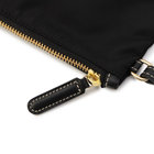 開閉しやすい大きめのジッププル