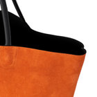 表地：BLACK 裏地：ORANGE / スエード面は持ち手のみシュリンクレザー仕様