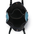 ファスナー付きポケット×1