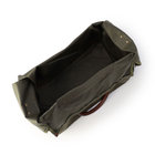 開口部は4方向に開閉可能。メイン室はシンプルな1層構造です。