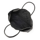 ジップ付きポケット×1 / フリーポケット×2