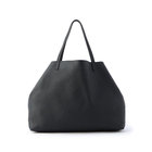 手持ち肩掛けしやすい長さのハンドル