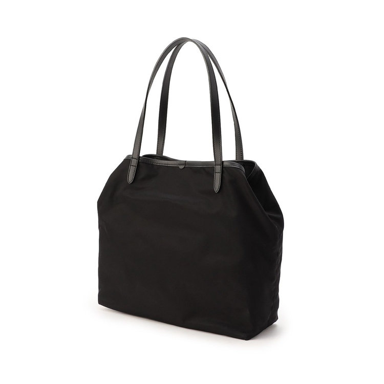 内側に付属したストラップでヘキサゴン型にアレンジ可能