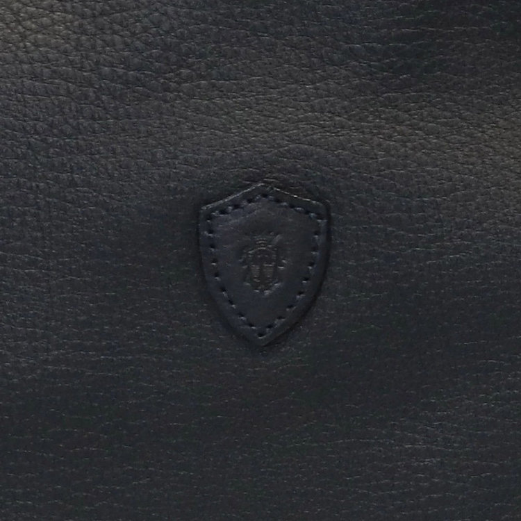 柔らかく細かなシボが美しいシュリンクレザー