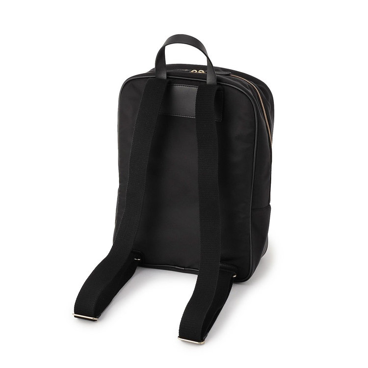 ストラップにはコットンキャンバスを採用