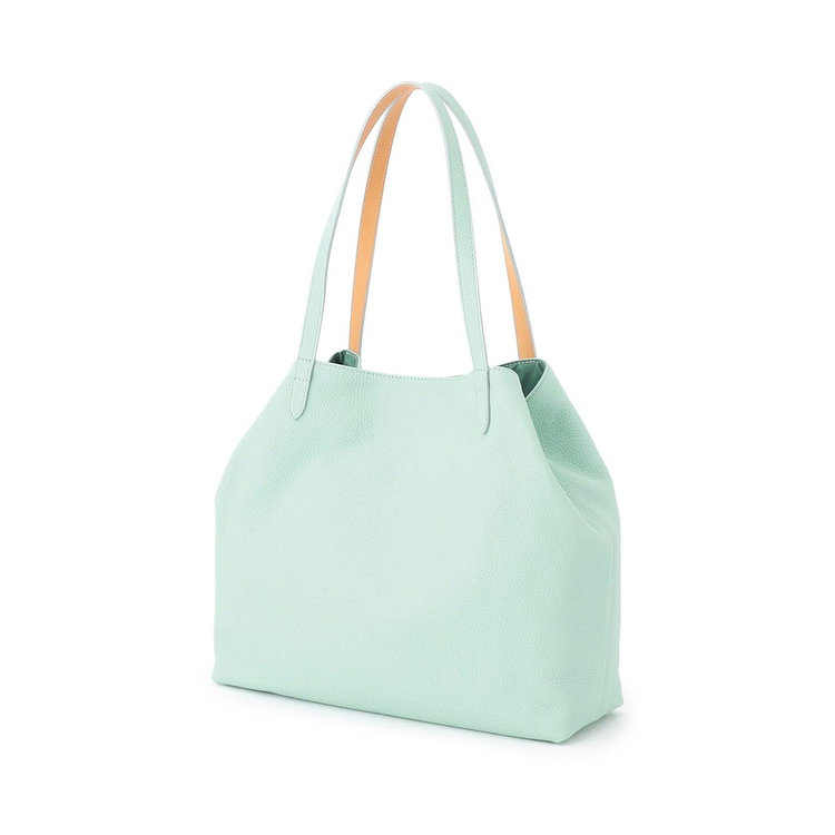 内側に付属したストラップでヘキサゴン型にアレンジ可能