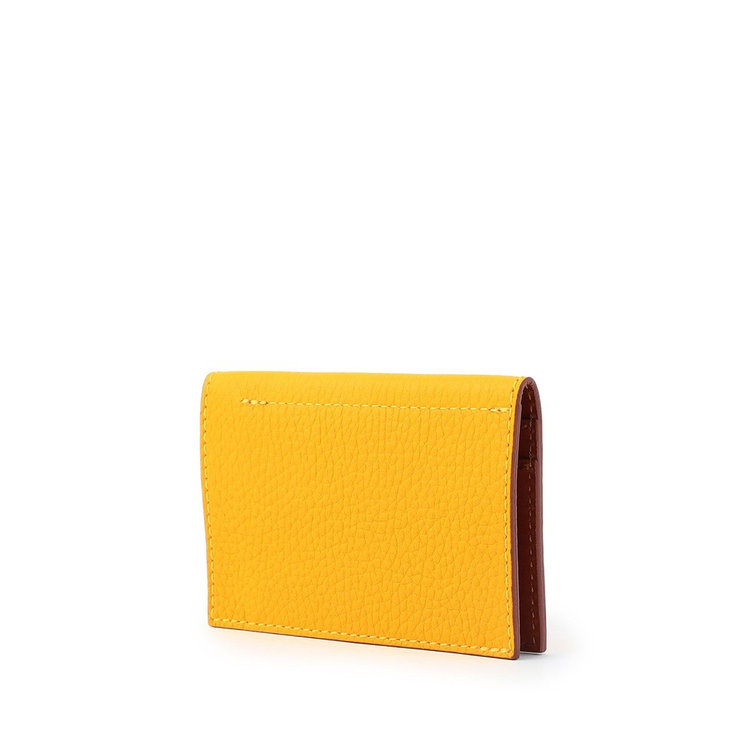 極薄マチのミニマルなルックス