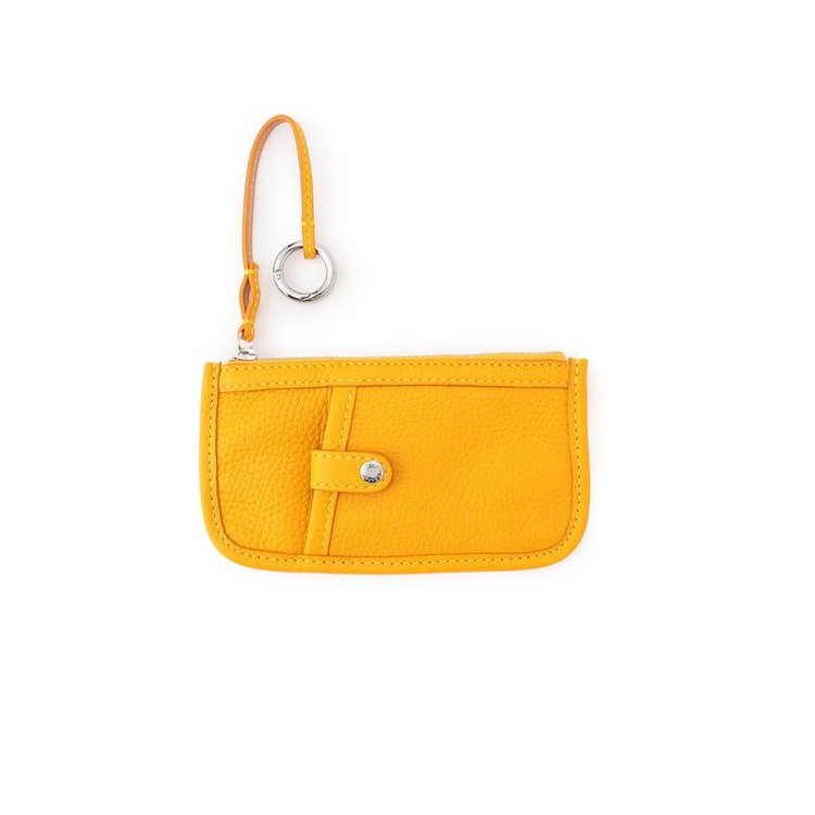 幅15cm、高さ8cm、マチ約1.5cm