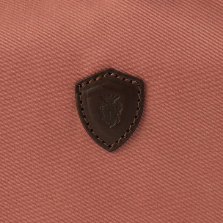 イタリアンナイロン×バケッタレザーのFelisiヘリテージデザイン