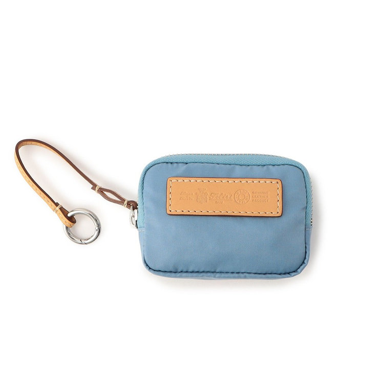 持ち運びに便利なコンパクトサイズ