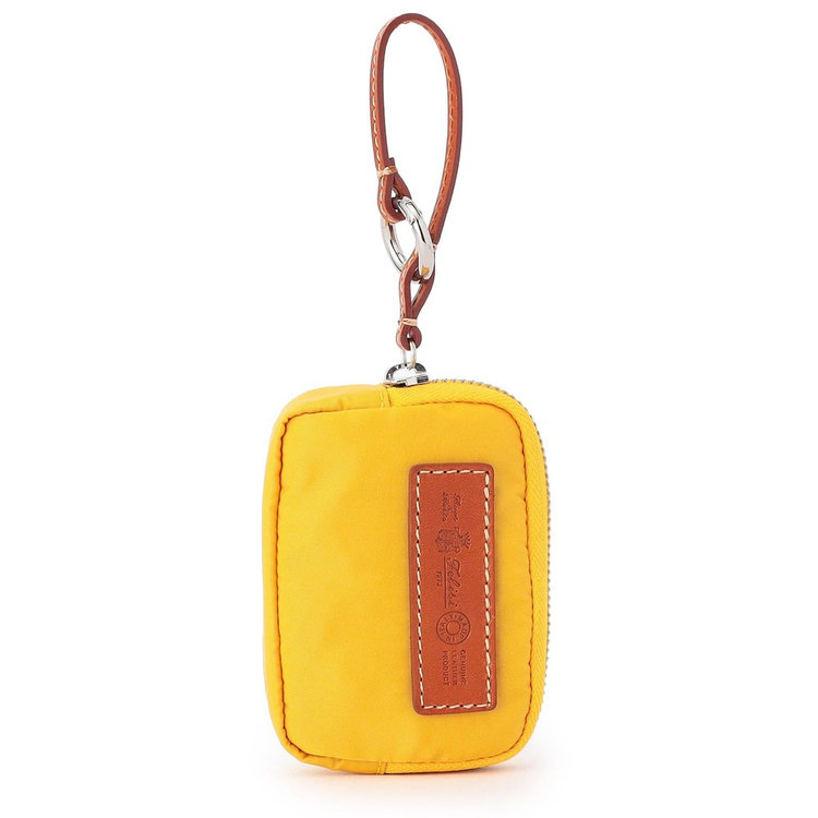 持ち運びに便利なコンパクトサイズ