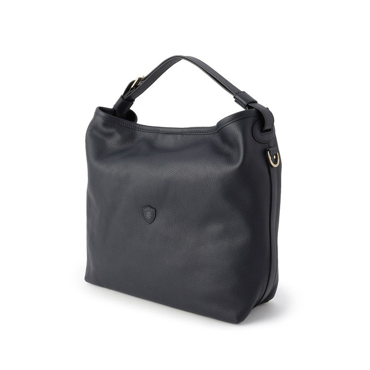 手持ち肩掛けの2WAYで使用可能