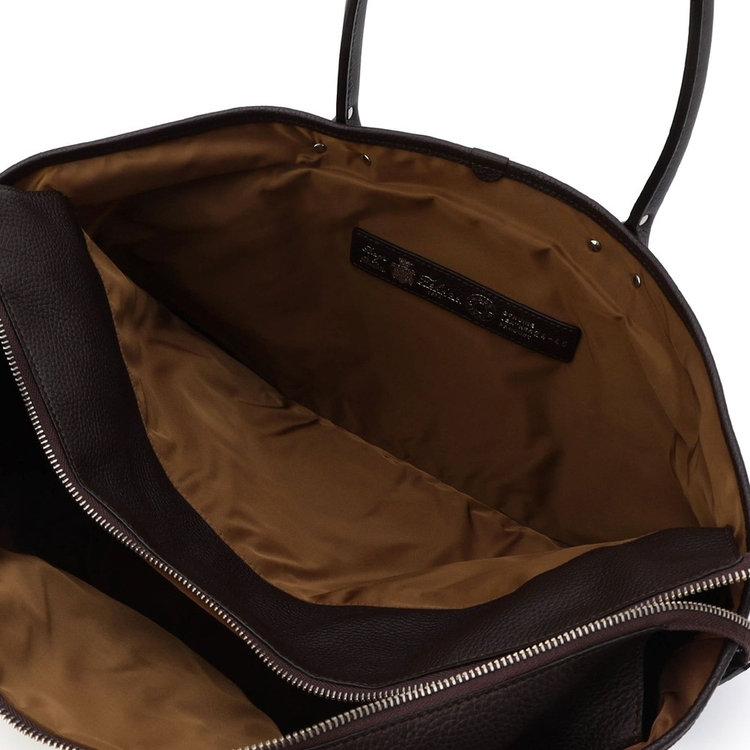 背面スリットポケット