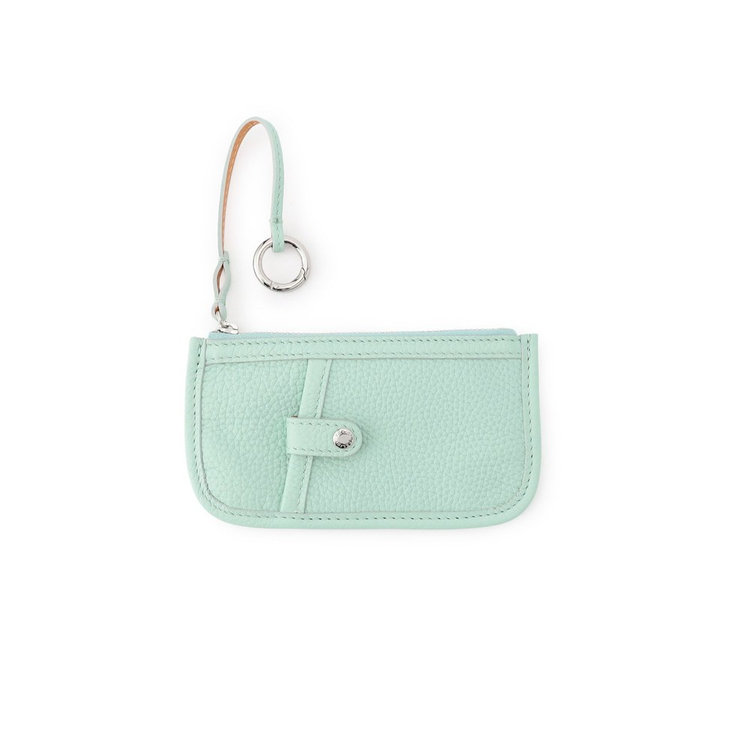 幅15cm、高さ8cm、マチ約1.5cm