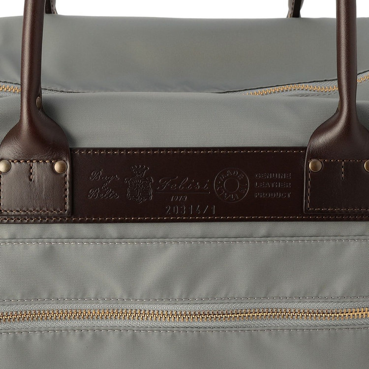 イタリアンナイロン×バケッタレザーのFelisiヘリテージデザイン