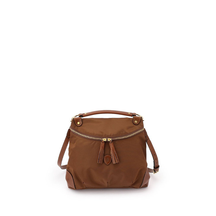 幅28cm、高さ25cm、マチ8cm、重さ320g