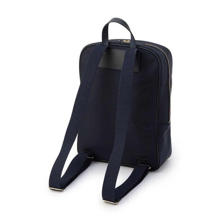 ストラップにはコットンキャンバスを採用