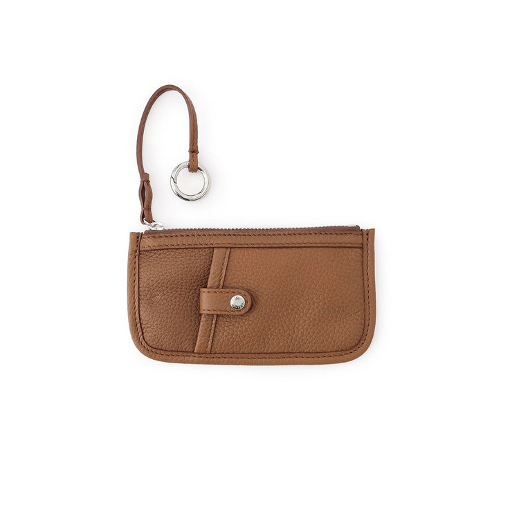 幅15cm、高さ8cm、マチ約1.5cm