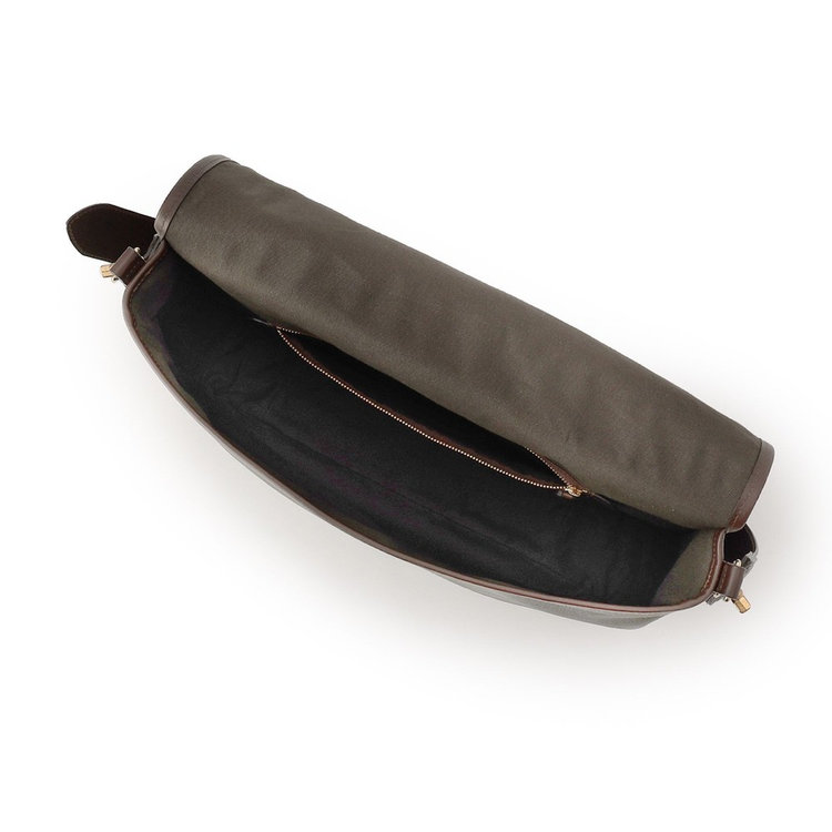 シンプルさを追求した1層構造のメインコンパートメント