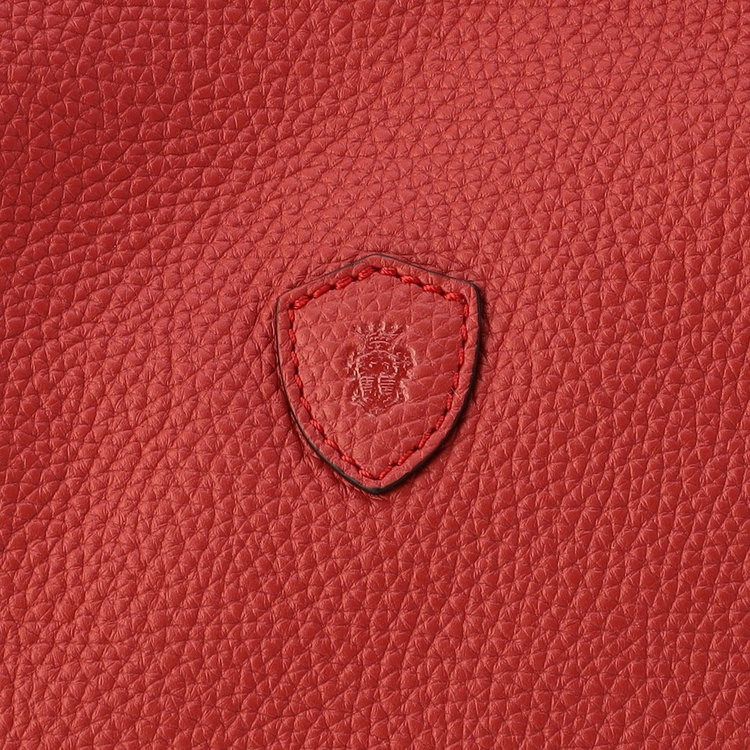 柔らかく細かなシボが美しいシュリンクレザー