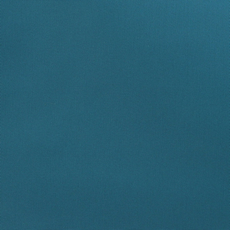 シルクのような光沢とイタリアンレザーにも通じる鮮やかな発色が魅力の上質ナイロン生地