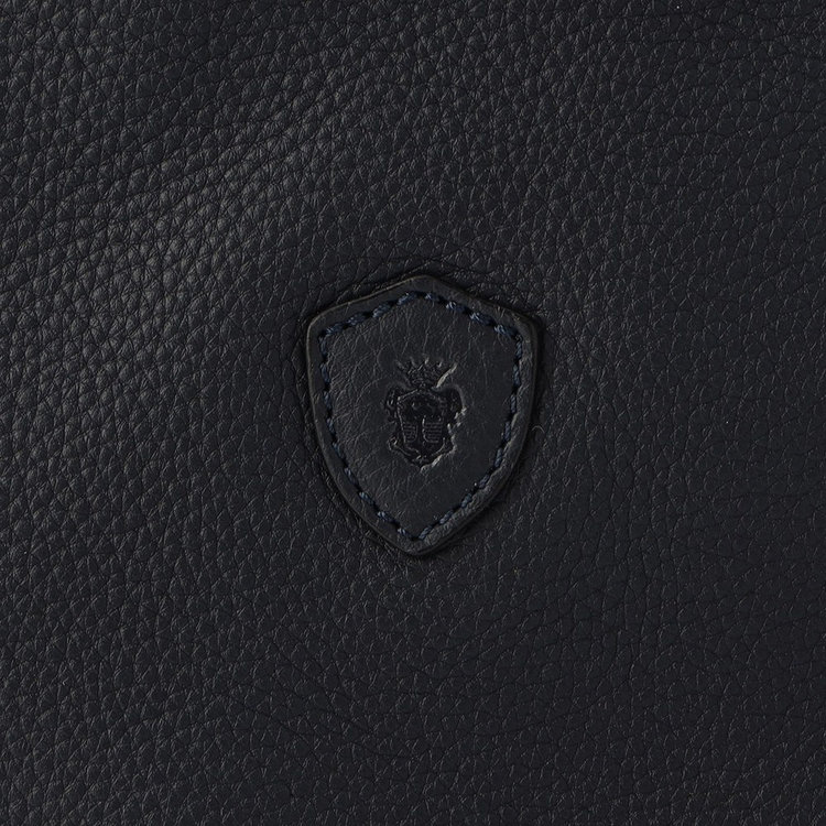 柔らかく細かなシボが美しいシュリンクレザー