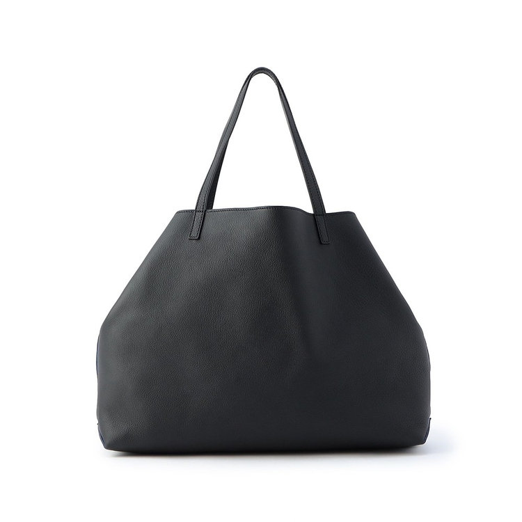 手持ち肩掛けしやすい長さのハンドル