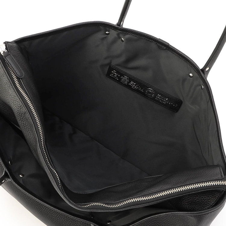 背面スリットポケット